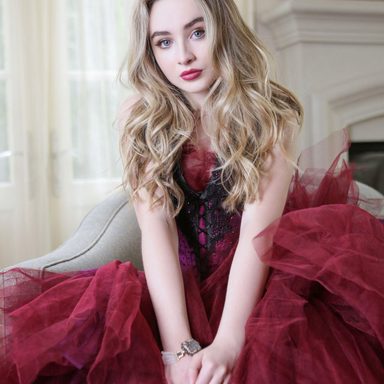 Sabrina Carpenter photo 1035