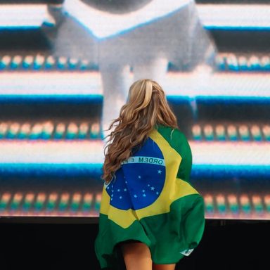 Sabrina Carpenter photo 923