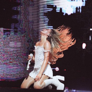 Sabrina Carpenter photo 816