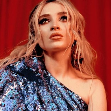 Sabrina Carpenter photo 1027