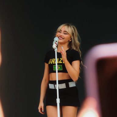 Sabrina Carpenter photo 921