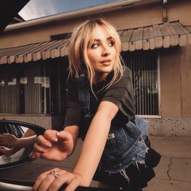 Sabrina Carpenter photo 1020