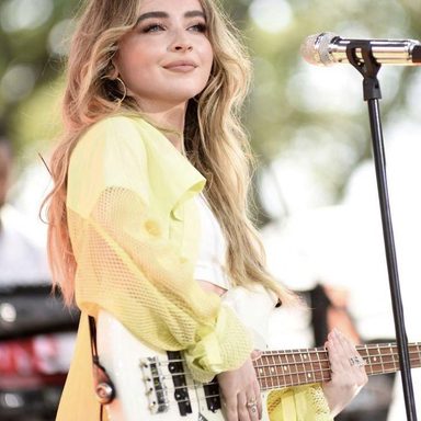 Sabrina Carpenter photo 998