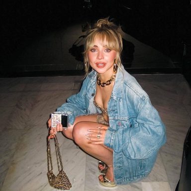 Sabrina Carpenter photo 991