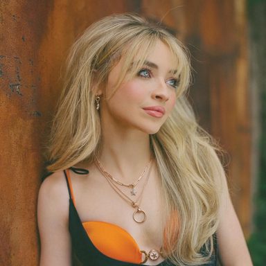 Sabrina Carpenter photo 986
