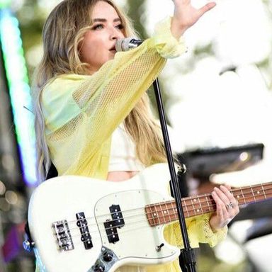 Sabrina Carpenter photo 999