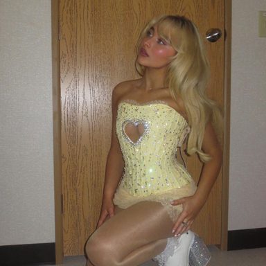 Sabrina Carpenter photo 92