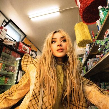 Sabrina Carpenter photo 1019