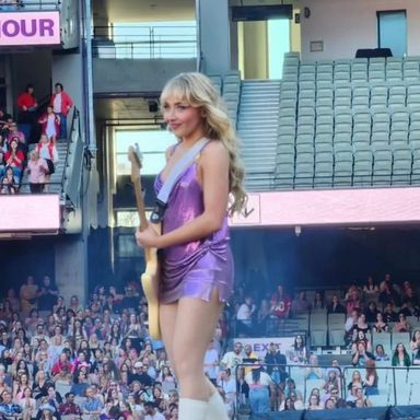 Sabrina Carpenter photo 376