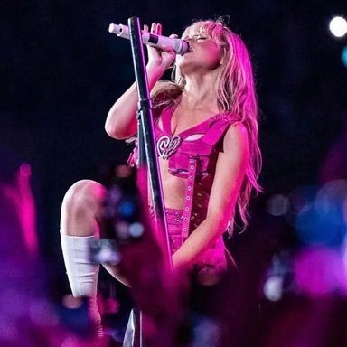 Sabrina Carpenter photo 658