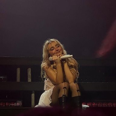 Sabrina Carpenter photo 805