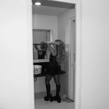 Sabrina Carpenter photo 749