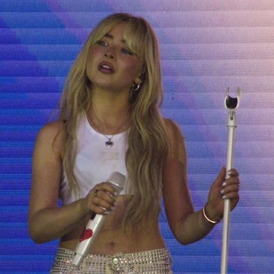 Sabrina Carpenter photo 875