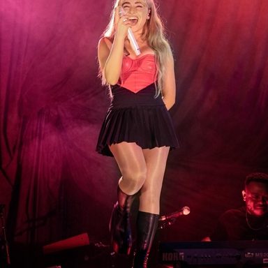 Sabrina Carpenter photo 847
