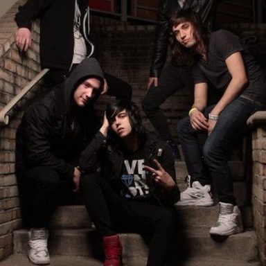 Sleeping With Sirens photo 28