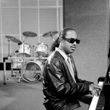 Stevie Wonder photo 9