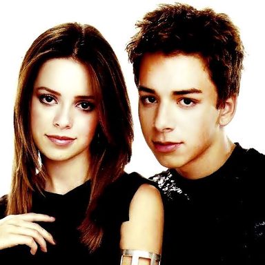 Sandy & Junior photo 49