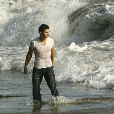 Taylor Lautner photo 32