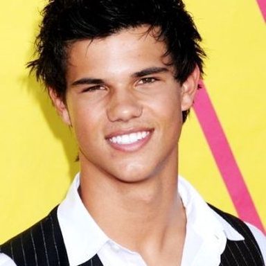 Taylor Lautner photo 31