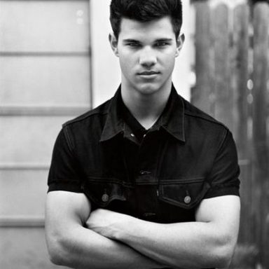 Taylor Lautner photo 27