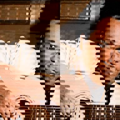 Thalles Roberto photo 9