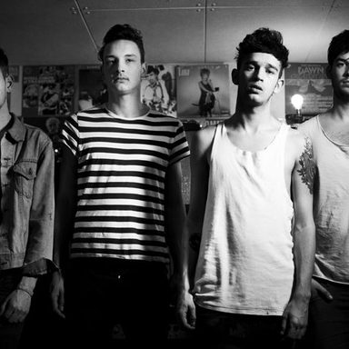 The 1975 photo 25