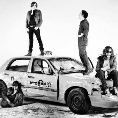 The Strokes photo 36