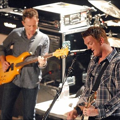Them Crooked Vultures photo 13