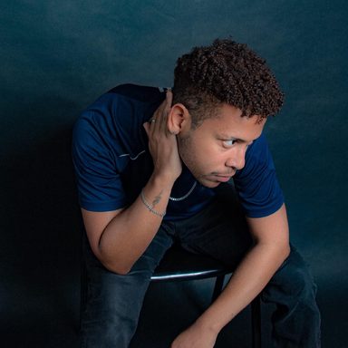 Theo Oliver photo 9