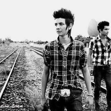 Thiago Mello e Samuel