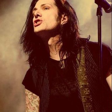 Todd Kerns photo 15