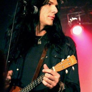 Todd Kerns