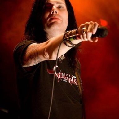 Todd Kerns photo 11