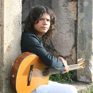 Tom Sapiranga