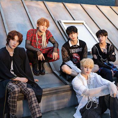 TOMORROW X TOGETHER photo 29