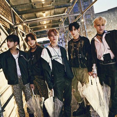 TOMORROW X TOGETHER photo 21