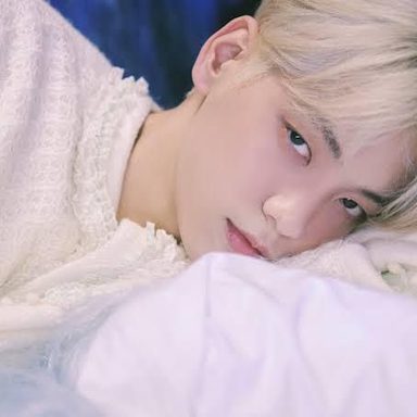 TOMORROW X TOGETHER photo 72