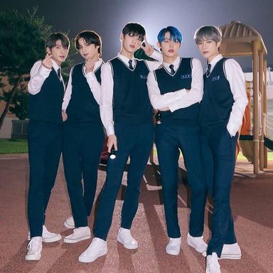 TOMORROW X TOGETHER photo 149