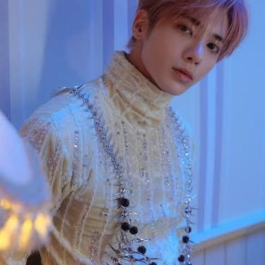 TOMORROW X TOGETHER photo 40