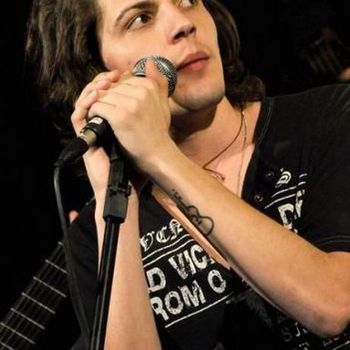 Toni Ferreira