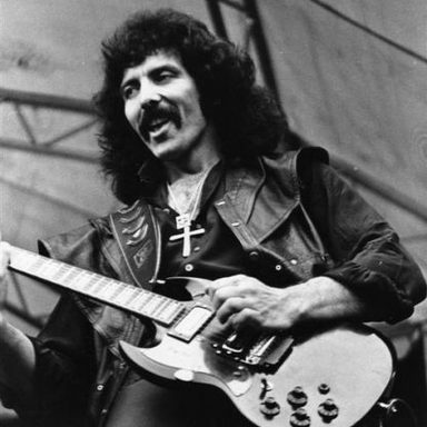 Tony Iommi photo 9