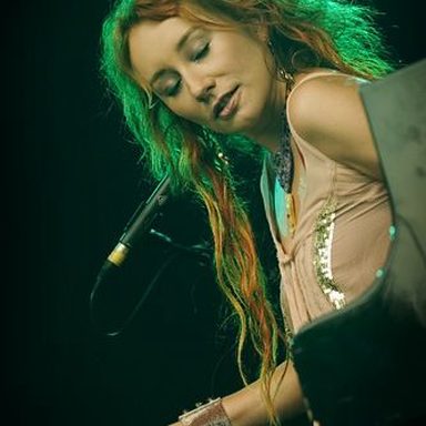 Tori Amos photo 55