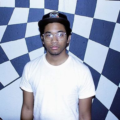 Toro Y Moi