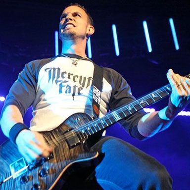 Tremonti photo 10