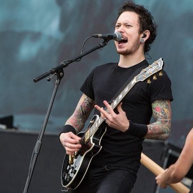 Trivium photo 16