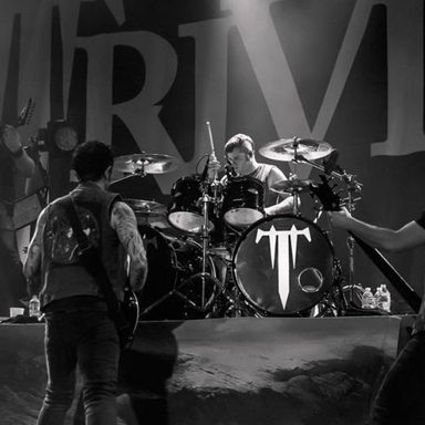 Trivium photo 29