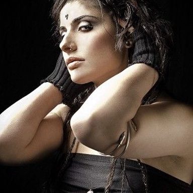 Tristania photo 9