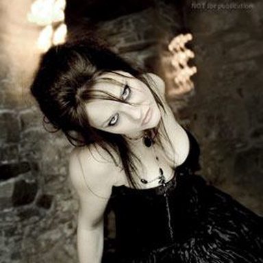 Tristania photo 52