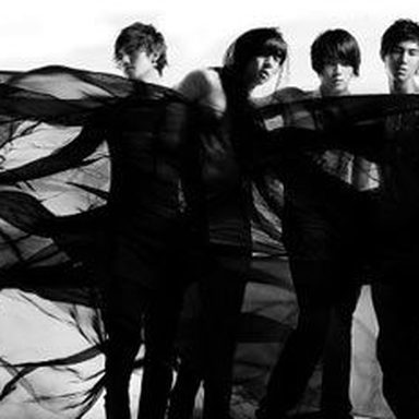 TVXQ (Dong Bang Shin Ki) photo 55