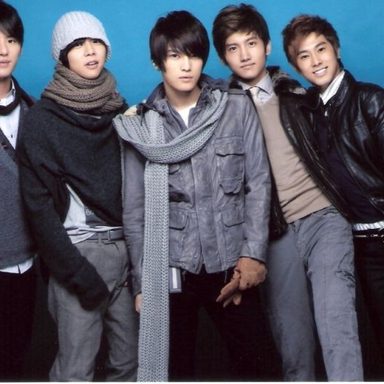 TVXQ (Dong Bang Shin Ki) photo 27